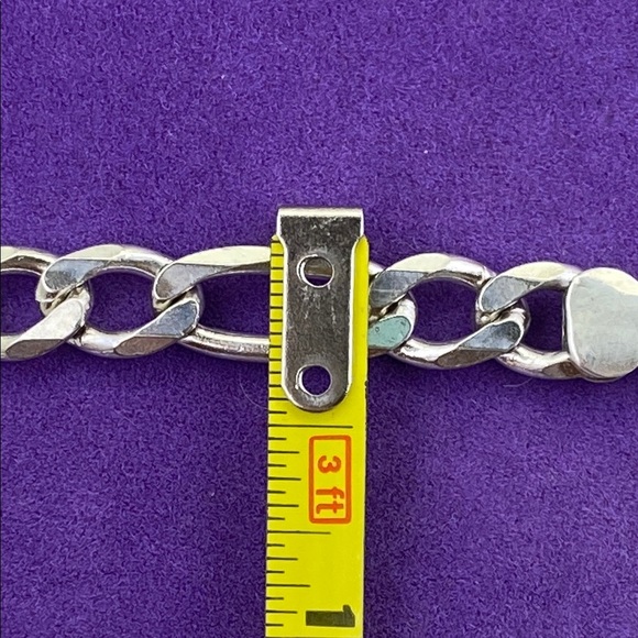 💛 Classic Sterling Silver Figaro Chain Necklace - Picture 4 of 5